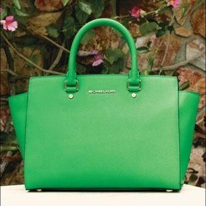 Michael Kors Selma Satchel